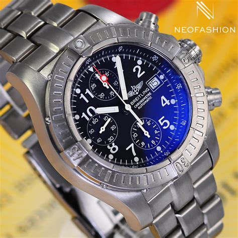 Breitling chrono avenger dial